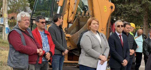 27 октомври 2023г. /петък/ , в центъра на село Опицвет се състоя церемония „Първа копка“ на водопроводната мрежа на населеното място 27 октомври 2023г. /петък/ , в центъра на село Опицвет се състоя церемония „Първа копка“ на водопроводната мрежа на населеното място