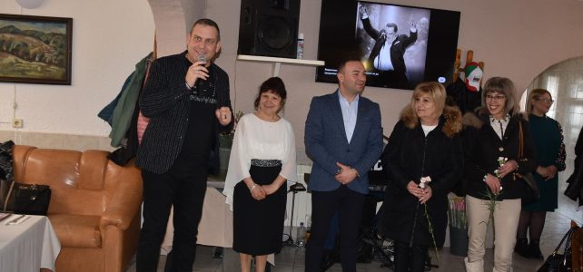 Дамите от пенсионерките клубове в град Костинброд празнуваха 8-ми март!
